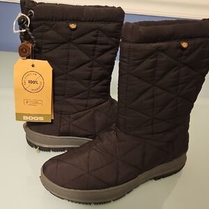 Bogs Women's Quilted Black Winter Boots